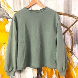 Women's Green Cree Sweatshirt Size XS